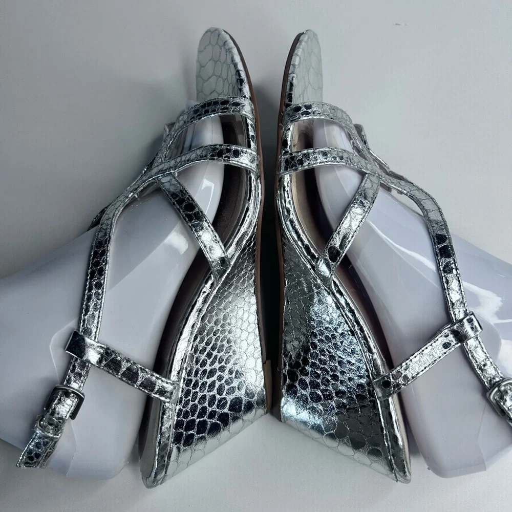 Isola Fidelia Metallic Crocodile‎ Silver 3” Wedge Strappy Heels Sandal Shoes 9